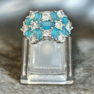 Elegant Silver and Blue Gemstone Ring